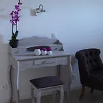 La Bastide Du Moulin - Mont St Michel Bed & Breakfast 3*