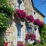 Bed & Breakfast La Bastide Du Moulin - Mont St Michel 3*