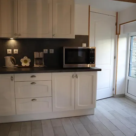 Alojamento de Acomodação e Pequeno-almoço La Bastide Du Moulin - Mont St Michel 3*