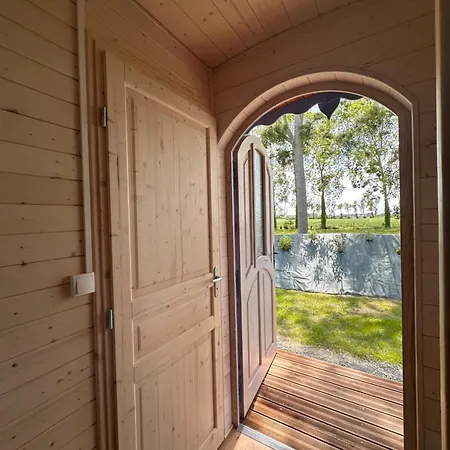 La Bastide Du Moulin - Mont St Michel Bed & Breakfast 3*