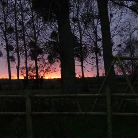 Alojamento de Acomodação e Pequeno-almoço La Bastide Du Moulin - Mont St Michel 3*