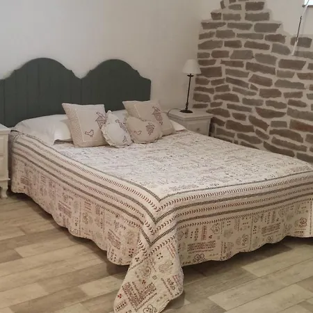 Bed & Breakfast La Bastide Du Moulin - Mont St Michel 3*