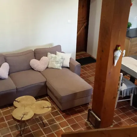 La城堡庄园杜红磨坊酒店 - 圣米歇尔山 住宿加早餐酒店 Moidrey